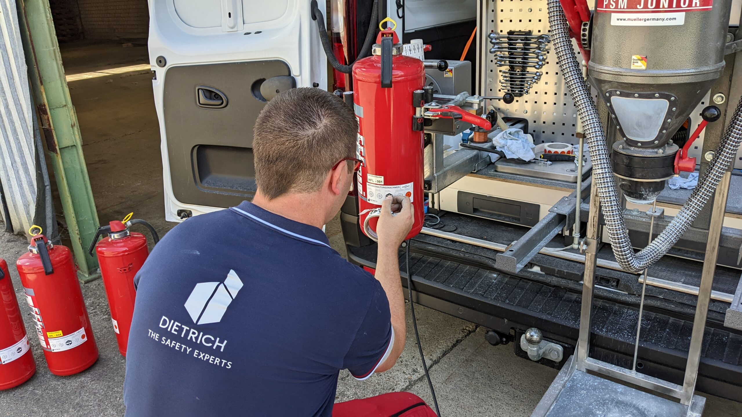 Pruefung_Feuerlöscher_VorOrt Feuerlöscherprüfung vor Ort